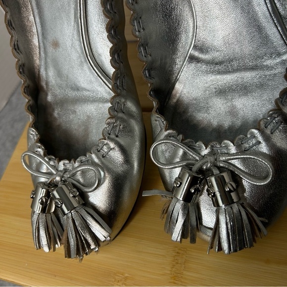 Tory Burch Reese Gold Metallic Ballet Leather Flats w/ Tassels Size 7.5 - Picture 3 of 6